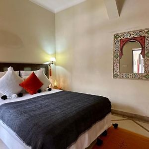 Camera standard con letto king size